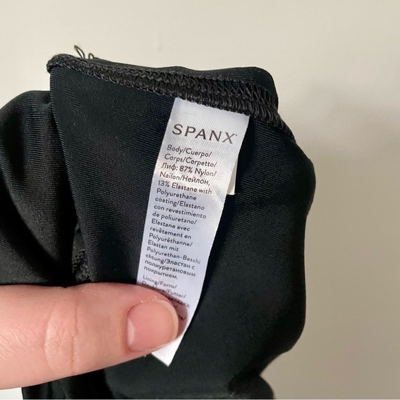 Spanx Faux Leather Leggings Black Size 1X - Picture 9 of 10